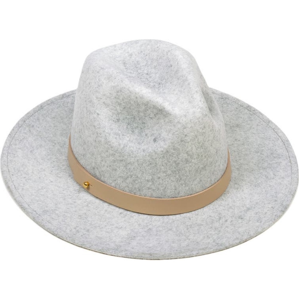 Lack of color Hat